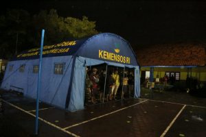 Kemensos Turun Langsung ke Lokasi Banjir Pekalongan Berikan Bantuan 252 Miliar