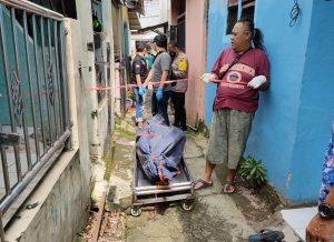 Penasaran Mencium Bau Busuk, Mayat Pria Ditemukan Didalam Kontrakan