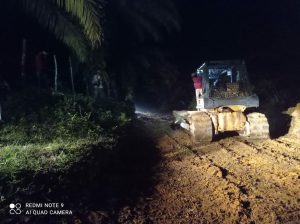 Kejar Target, Satgas TMMD Ke-110 Kodim 0313/ KPR Lembur Hingga Malam hari