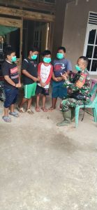 Satgas TMMD Ke-110 Kodim 0313 /KPR Bekali Prokes ke Anak Usia Dini