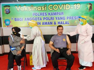 Hari Ini Personel Polres Kampar Kembali Divaksinasi Covid-19 Untuk Tahap II Gelombang I
