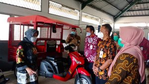 Tri Rismaharini Cek Fasilitas Besar Rehabilitasi Vokasional Bina Daksa (BBRVBD) Cibinong