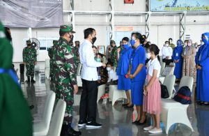 Presiden Berjanji Bantu Bangun Tempat Tinggal Keluarga KRI Nanggala-402