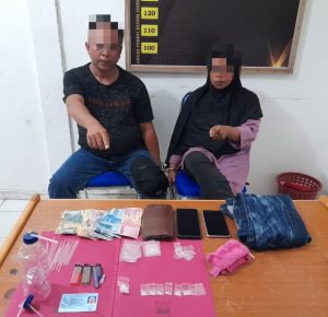 Suami Istri Warga Desa Pongkai Istiqomah Jual Shabu Diciduk Unit Reskrim Polsek XIII Koto Kampar