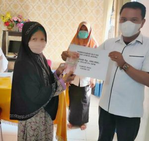 Pemdes Lubuk Agung Salurkan BLT-DD Tahap I Tahun 2021 Kepada Sebanyak 28 Orang KPM