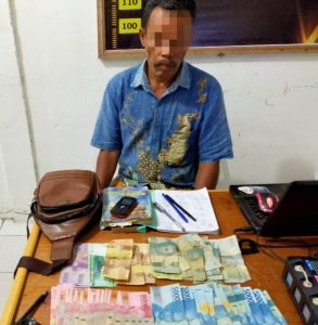 Unit Reskrim Polsek XIII Koto Kampar Tangkap Pelaku Jual Nomor Togel Dikedai Tuak