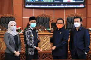 DPRD Kota Depok  Menetapkan Propemperda Kota Depok Tahun 2022