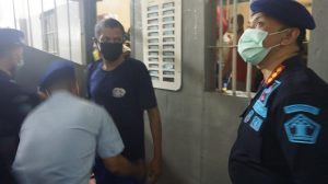 Sasar Benda Terlarang, Petugas Lapas Narkotika Jakarta Sidak Blok Hunian