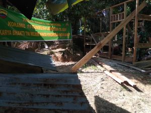 Bantu Bedah Rumah Lewat Karya Bakti TNI, Pemilik Rumah Terharu