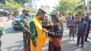 Kunker ke Rohil, Tim WASEV TMMD Ke- 111 Disambut Secara Adat