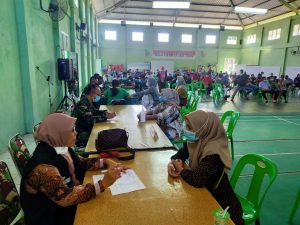 Terlihat di Hari Ke-2 Antusias Warga Laksanakan Serbuan Vaksinasi Kodim 0313/KPR