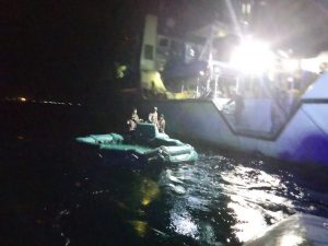 TNI AL Bantu Evakuasi Kapal Tenggelam di Gilimanuk Bali