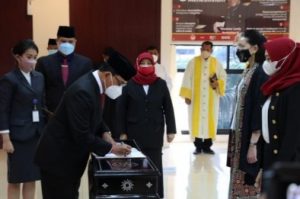 Kakanwil Kemenkumham DKI Lantik Notaris secara Virtual