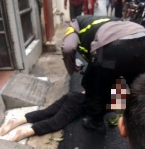 Diduga Depresi, Seorang Wanita Muda Nekat Loncat dari Atap Rumah