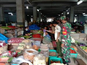 TNI- POLRI Bersama Satpol PP Rohul dan Dinkes Ajak Warga Pakai Masker