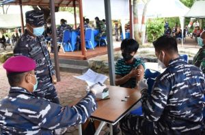 TNI AL Serbu Vaksinasi Masyarakat Maritim Tarakan
