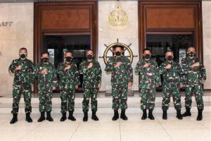 Kasal Terima Pelaporan Korps Kenkat 8 Pati TNI AL