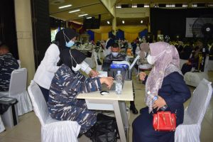 TNI AL Terus Gelar Serbuan Vaksinasi di PT Pusri Palembang