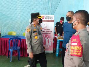 Gelar Vaksinasi di GOR Rama, Kapolrestro Depok: Utamakan Lansia