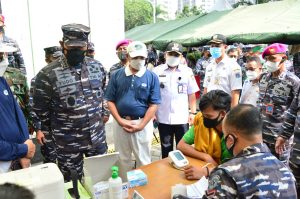 TNI AL Sinergi Buddha Tzu Chi Gelar Vaksinasi di Rorotan