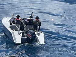 TNI AL Kerahkan KRI Singa-651, SAR KM. Liberty 1