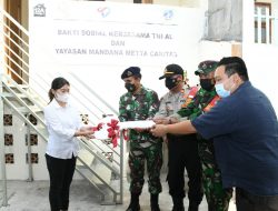 TNI AL Sinergi Yayasan MMC Bantu Bedah Rumah Warga Tak Mampu