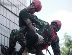 TNI AL Latih Kesigapan Personel Rumkital Tanggap Bahaya Kebakaran