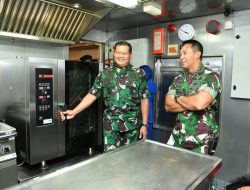 Kasal Yudo Margono Sambut Kunjungan Panglima TNI Jenderal Andika Perkasa di Koarmada II