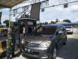 Jaga Keselamatan Pemudik, Personel TNI AL Amankan Pelabuhan Bakauheni