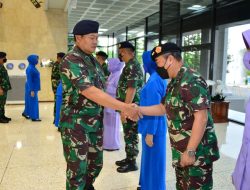Kasal Terima Laporan Naik Pangkat Enam Pati TNI AL