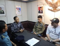 TNI AL Evakuasi Warga Amerika Serikat ABK MSV Ocean Intervention