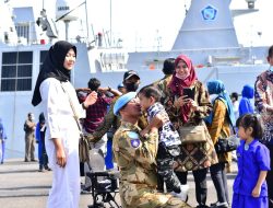 Tuntaskan Misi Perdamaian, Kasal Sambut Kepulangan KRI SIM-367 di Pangkalan Surabaya