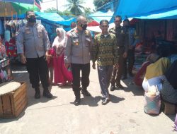 Kapolsek XIII Koto Kampar Giat Patroli dan Monitoring Harga BBM Serta Sembako di Pasar Tabing