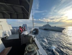 KRI REM-331 dengan USS Charleston Laksanakan Passex di Perairan Selat Lombok