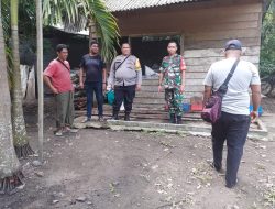 Babinsa dan Bhabinkamtibmas Melaksanakan Sambang Kepada Peternak Budidaya Ulat Hongkong