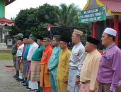 Danssk TMMD Ke- 115 Kodim 0313/ Kpr Ikuti Upacara HUT Kab Pelalawan Ke- 23 di Kantor Camat Teluk Meranti