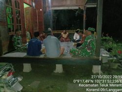 Yasinan Rutin Anggota Satgas TMMD Bersama Warga Dusun III Teluk Punak
