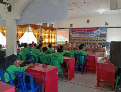 Babinsa Koramil 01/Bkn Kodim 0313/Kpr Berikan Latihan Dasar Kepemimpinan Siswa