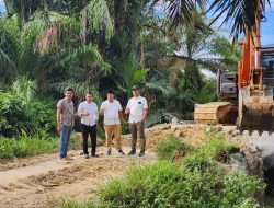 Kucurkan Dana CSR, PT Musim Mas Bangun Jembatan Desa Talau