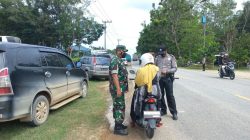 Personil Gabungan TNI- Polri Bersama-Sama Laksanakan Operasi Vaksin
