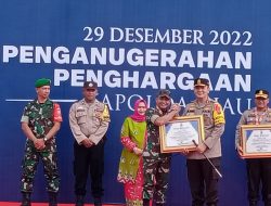 Dandim 0313/KPR Terima Penganugrahan Penghargaan Dari Kapolda Riau