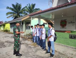 Peduli Generasi Muda di Kampung Pancasila, Babinsa Berikan Materi Nilai Moral Pancasila