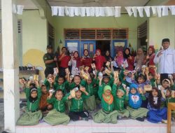 Wujud Kepedulian dan Pencegah Stunting, Serka Fauzi Warman Dampingi Tim Puskesmas Cek Kesehatan Murid TK Dharma Wanita