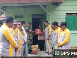 Bersinergis Dengan Pemerintah Desa, Babinsa Koramil 16/Tapung Berikan Bantuan Kepada Warga Kurang Mampu