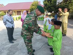 Babinsa Koramil 01/Bkn Menjadi Irup Upacara Hari Kesadaran Nasional di UPT SDN 016 Suka Mulya