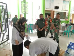Untuk Dapatkan Informasi Tentang Kesehatan,Babinsa Komsos Dengan Pegawai Nakes