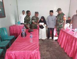 Penyaluran Zakat Mal di Desa Binaan, Anggota Koramil 16/Tapung Bantu Kelancaran Penyalurannya