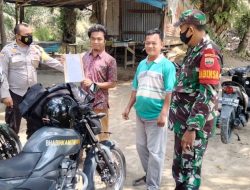 Babinsa Koramil 09/ Langgam Bersama Bhabinkamtibmas Himbau Masyarakat Cegah Karhutla