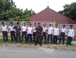 Babinsa Berikan Himbauan Kepada Anak Sekolah Untuk Hindari Narkoba