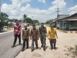Kades Bersama Babinsa Razia Warung dan Rumah Makan Yang Buka Pada Siang Hari di Bulan Ramadhan